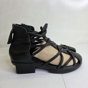 Leather Chunky Fisherman Style Sandals